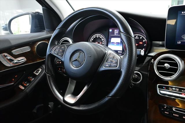 BENZ GLC300  第8張相片