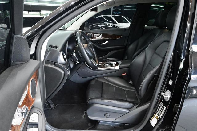 BENZ GLC300  第9張相片