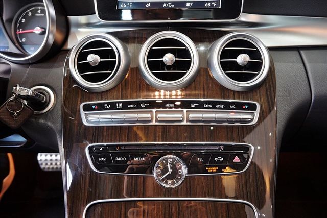 C300 AMG 車況好 價格優  第8張相片