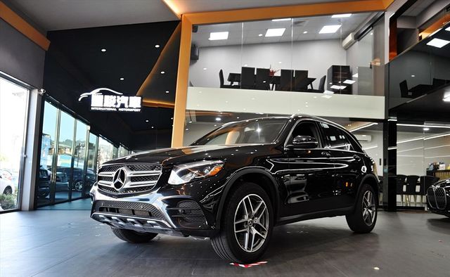 GLC300 AMG 全景 LED頭燈  第1張相片