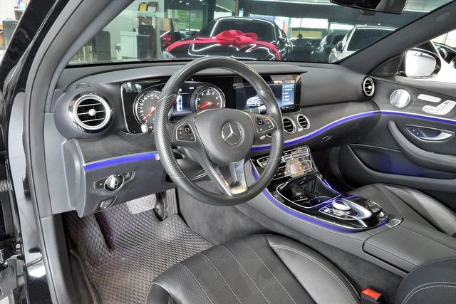 E300 AMG 柏林之音 大螢幕  第4張相片