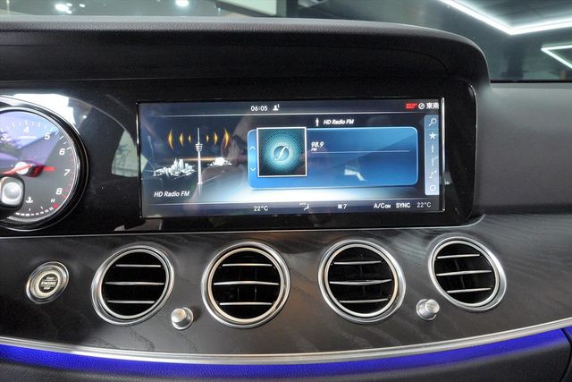 E300 AMG 柏林之音 大螢幕  第9張相片