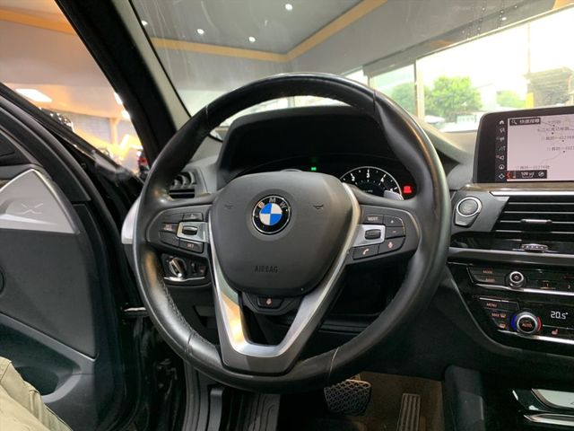 豐駿國際 X3 全景天窗 主動防護 現車  第8張相片