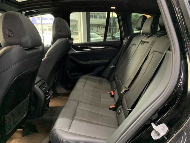 豐駿國際 X3 全景天窗 主動防護 現車  第14張相片