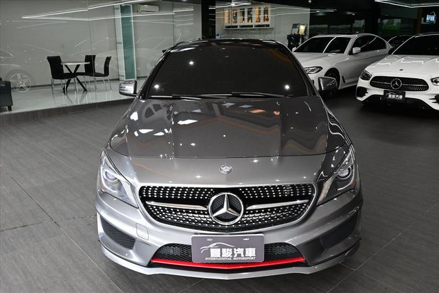 BENZ CLA250  第4張相片