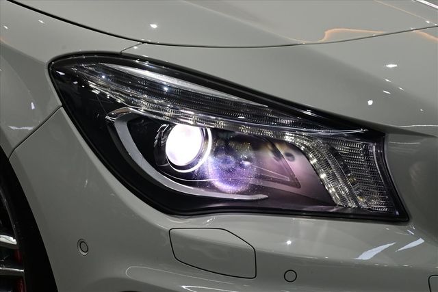 BENZ CLA45 AMG  第7張相片