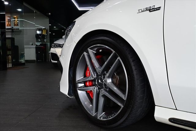 BENZ CLA45 AMG  第20張相片