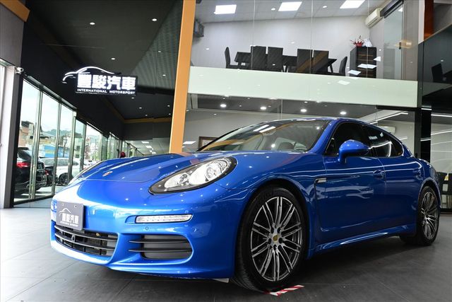 PORSCHE PANAMERA  第1張相片