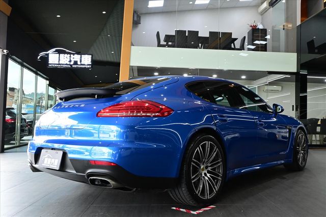 PORSCHE PANAMERA  第2張相片