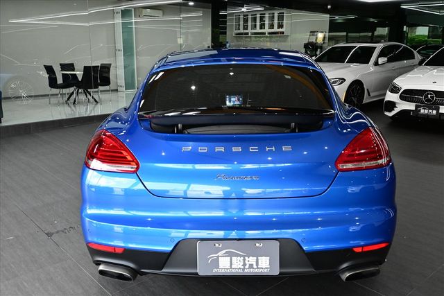 PORSCHE PANAMERA  第5張相片