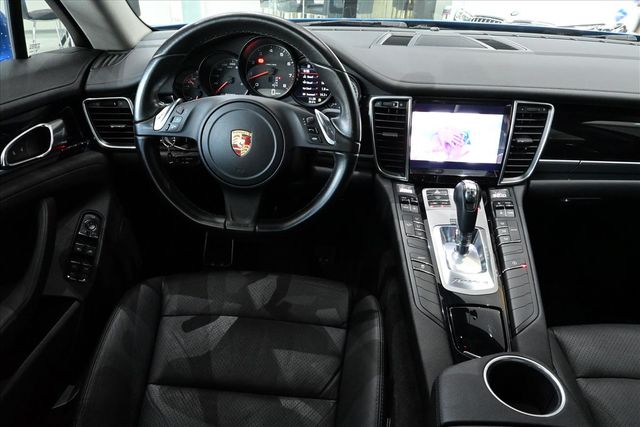 PORSCHE PANAMERA  第10張相片