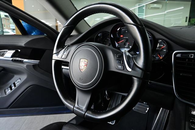 PORSCHE PANAMERA  第11張相片