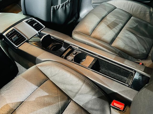 豐駿國際三峽 Panamera 3.6  第15張相片