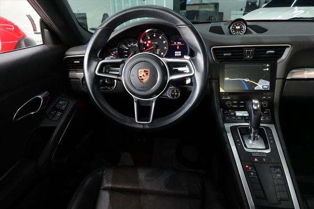 PORSCHE 911  第7張相片