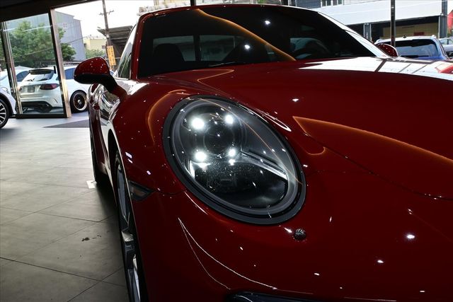 PORSCHE 911  第15張相片