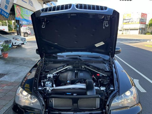總代理 X5 35i 跑 6.8萬  第5張相片