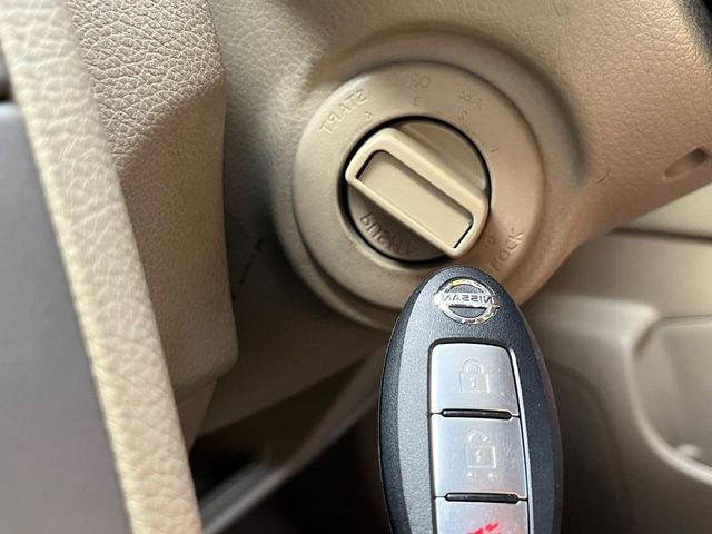 TIIDA 1.8 頂級I-KEY  第14張相片