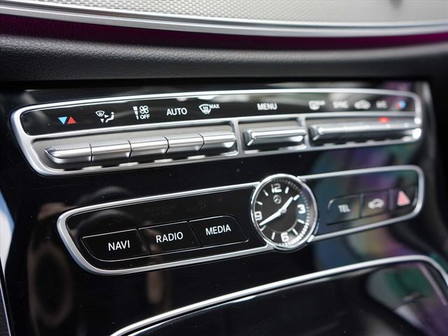 BENZ E200  第9張相片