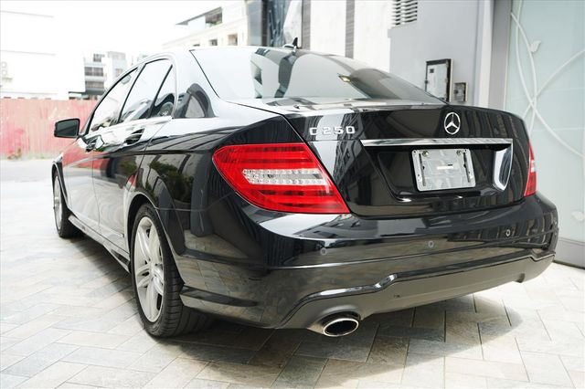 BENZ C250  第5張相片