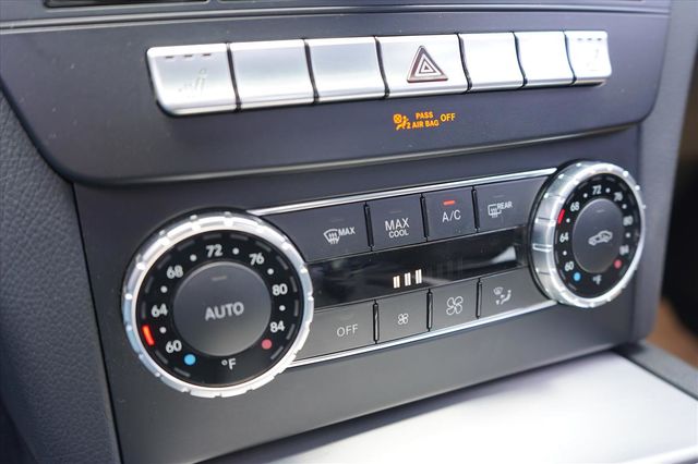 BENZ C250  第14張相片