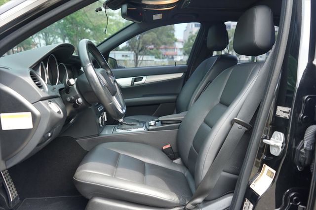 BENZ C250  第15張相片