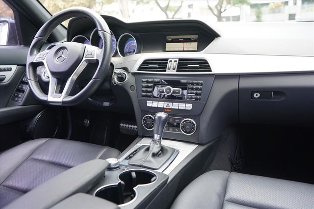 BENZ C250  第18張相片