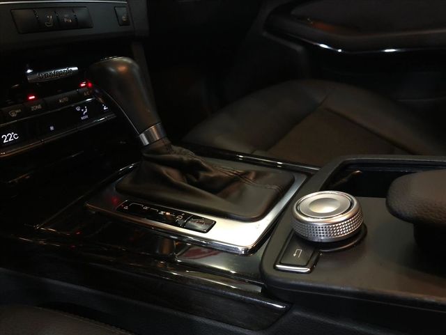 BENZ E200  第7張相片