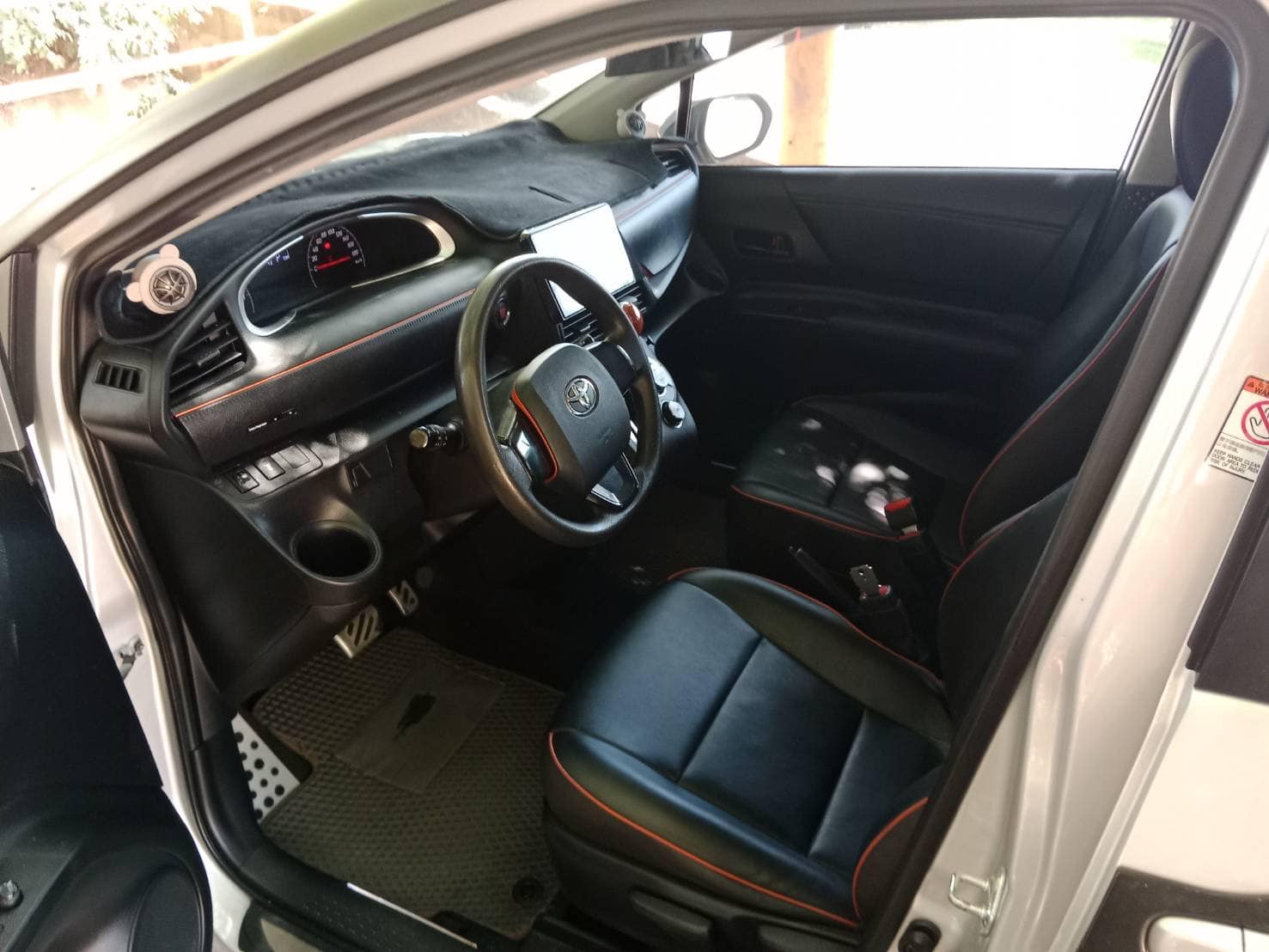 Toyota-SIENTA  第3張相片