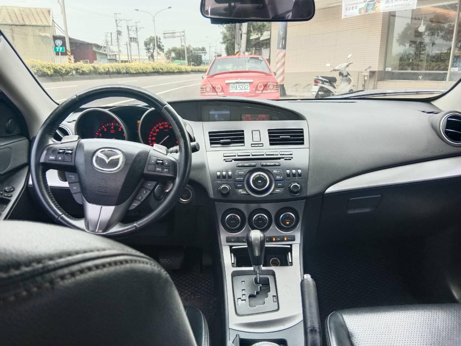 Mazda-馬3  第5張相片