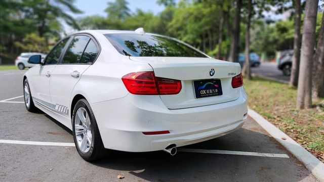 F30 318D總代理全車原鈑 安機導航  第7張相片