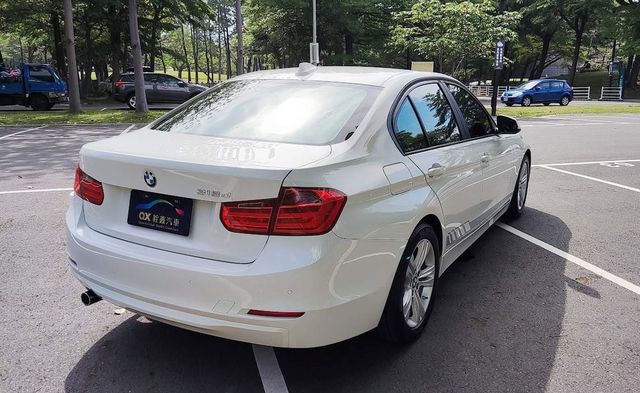 F30 318D總代理全車原鈑 安機導航  第9張相片