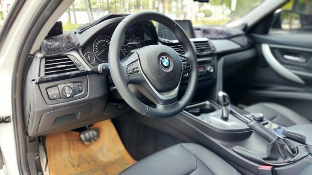 F30 318D總代理全車原鈑 安機導航  第13張相片