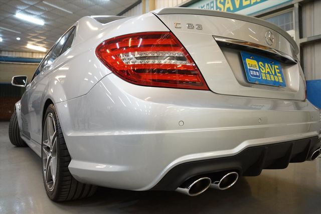2012年領牌 C63 小改款  第3張相片