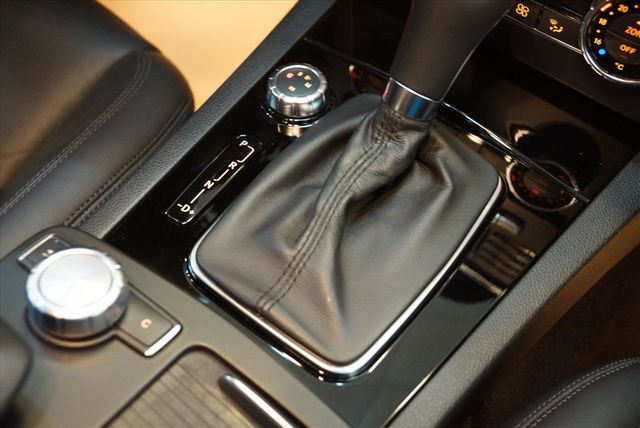 2012年領牌 C63 小改款  第15張相片