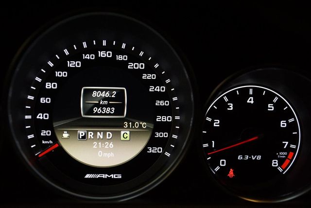 2012年領牌 C63 小改款  第16張相片