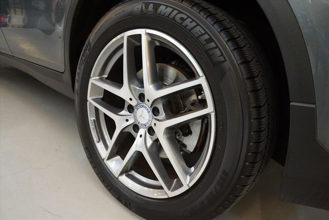 2016 GLC250 23P 滿配  第2張相片