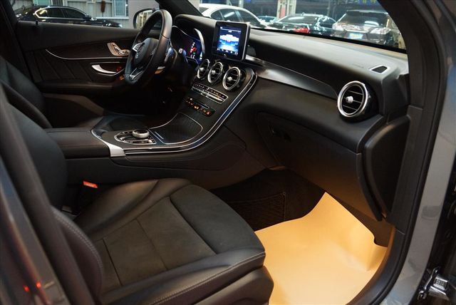 2016 GLC250 23P 滿配  第9張相片