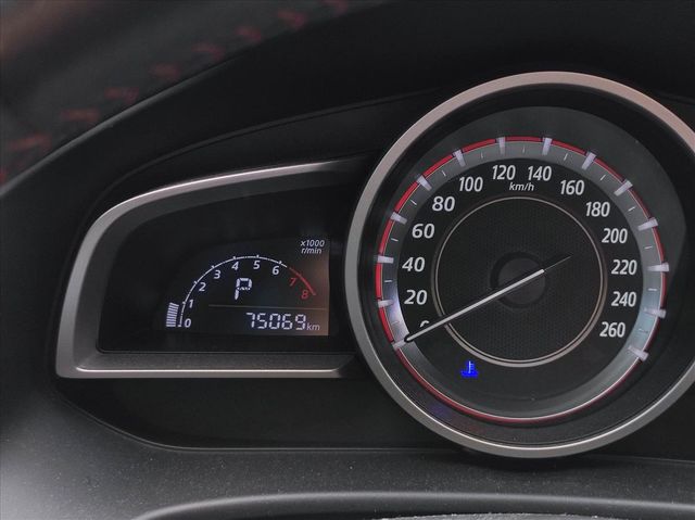 MAZDA 3  第5張相片