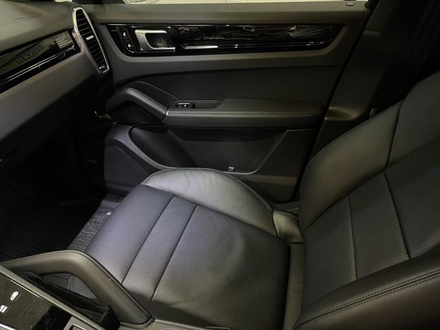 Cayenne S 選配88萬  第11張相片