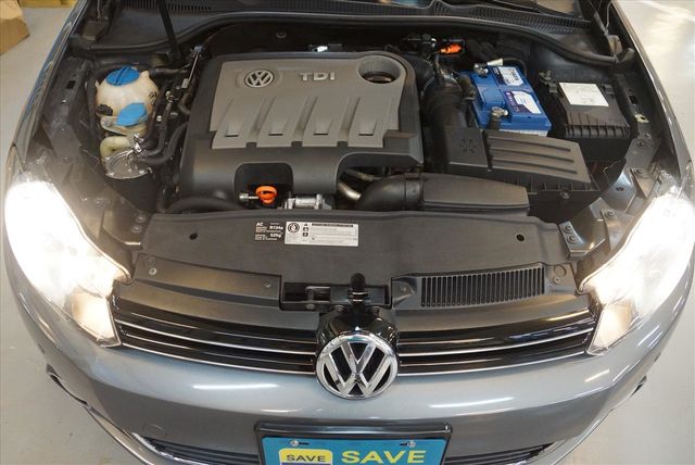 2011領牌 2.0TDI 柴油省油省稅  第15張相片