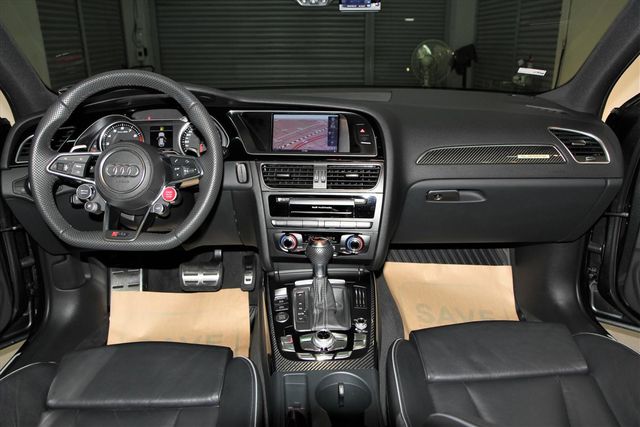 總代理 Audi RS4 旅行車  第4張相片