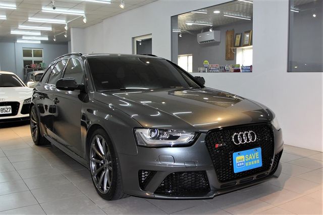 總代理 Audi RS4 旅行車  第10張相片