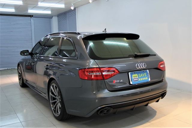 總代理 Audi RS4 旅行車  第11張相片