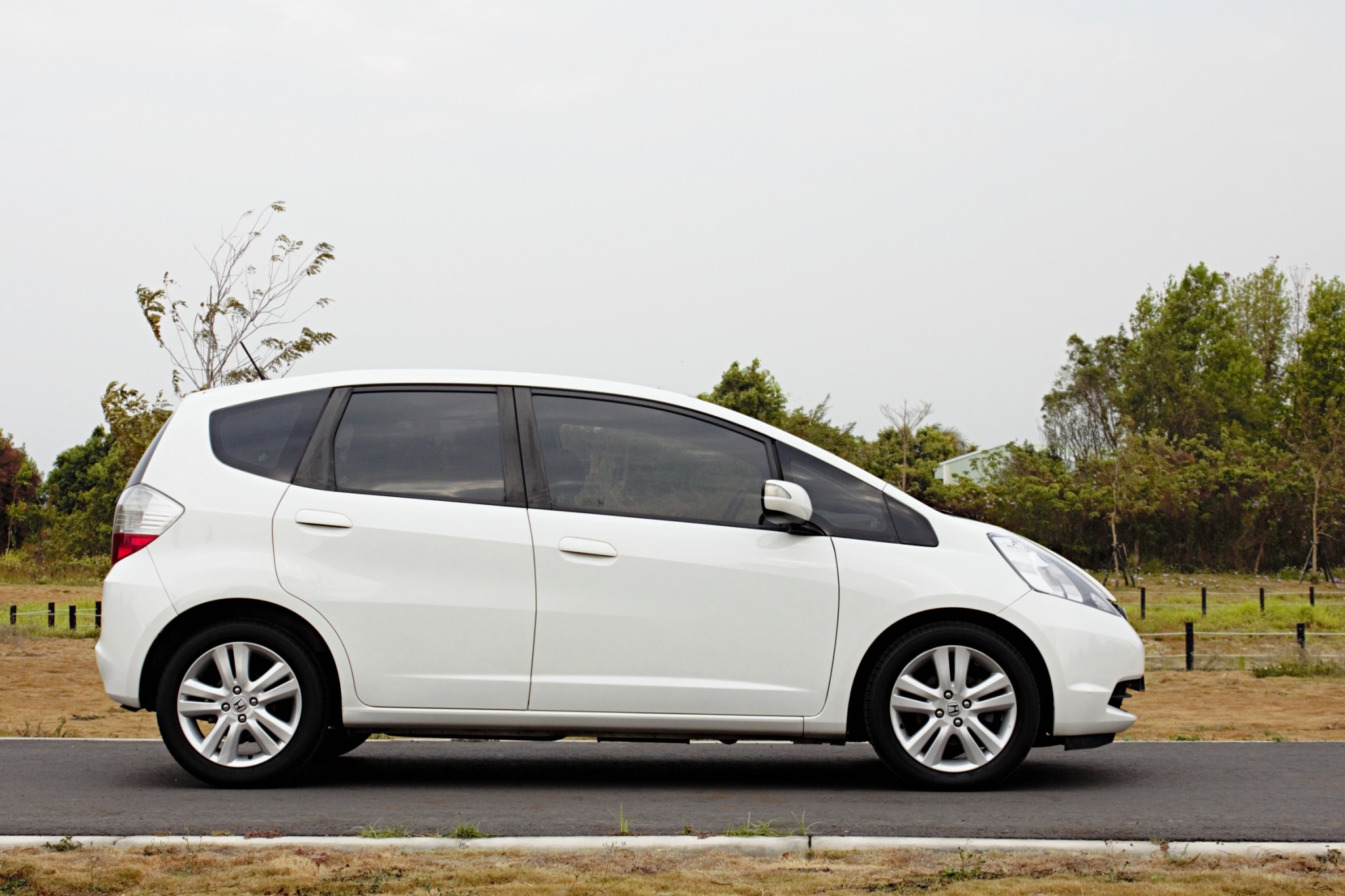 好車盡在廣一SAVE卓越店【VTi-S、僅跑19萬、倒車雷達、後座分離傾倒、SAVE認證好車】  第4張相片