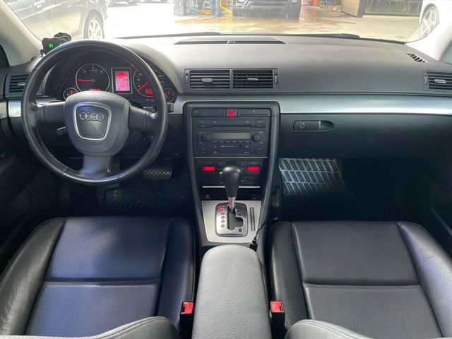 AUDI A4  第6張相片