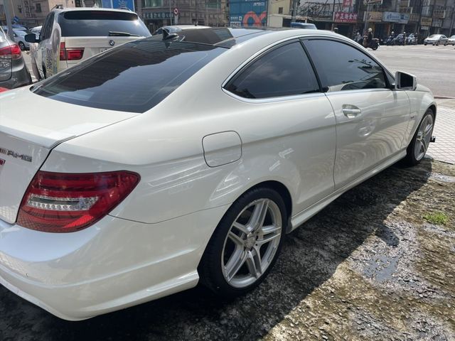 BENZ 雙門 C250  第4張相片