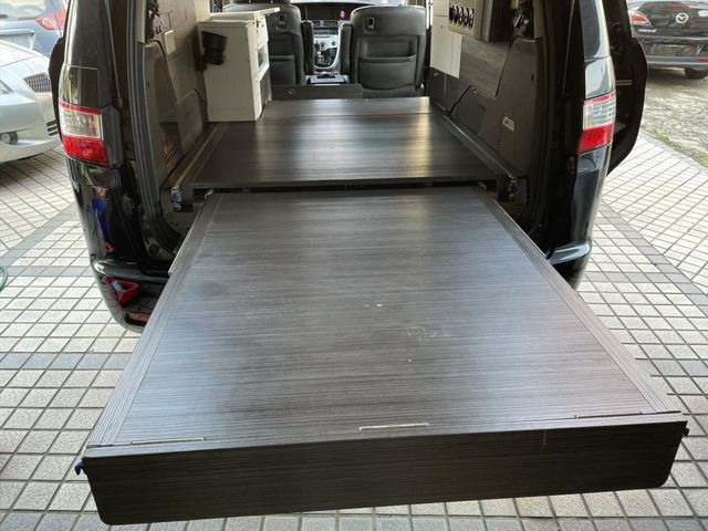 MPV 休旅車露營車  第6張相片