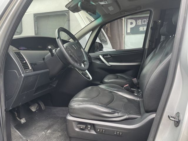LUXGEN MPV  第6張相片