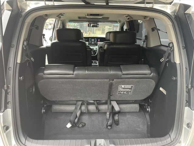 LUXGEN MPV  第7張相片