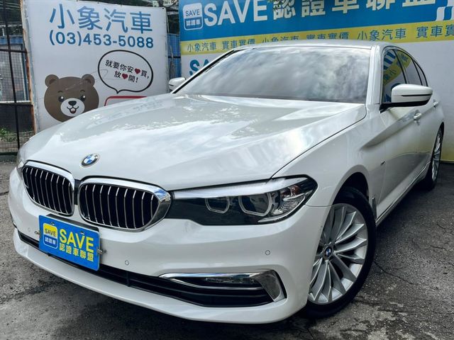 Luxury選配智慧型鑰匙 摸門 定速  第1張相片